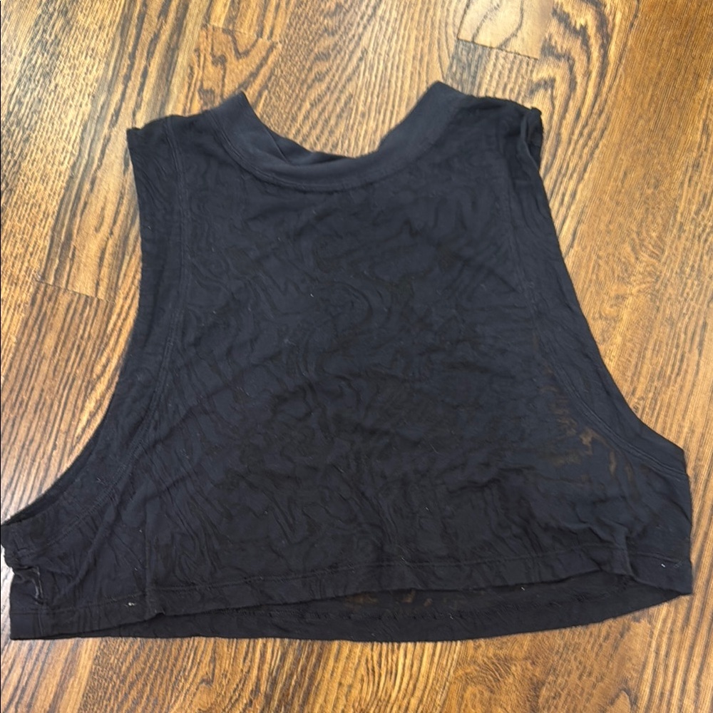 Lululemon All Yours Crop Tank Top *Veil
Black size 6